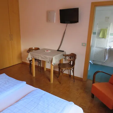 Hotel Garnì Domus Mea 2*
