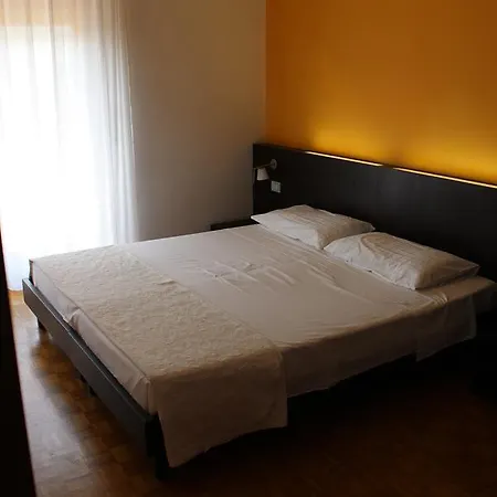 Garni Domus Mea Hotel Merano