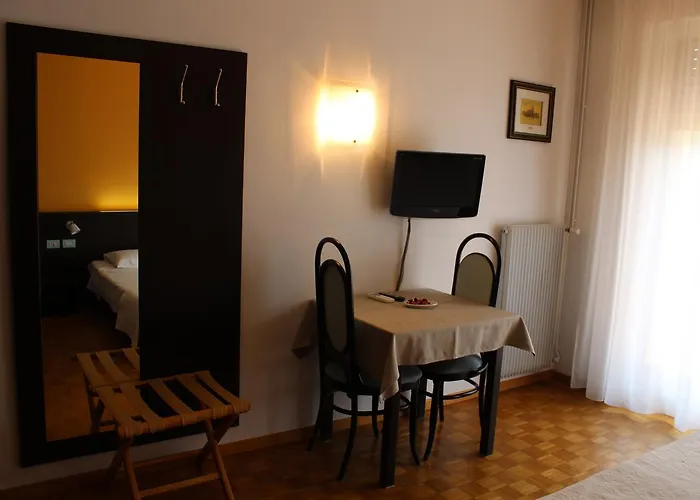 Hotel Garni Domus Mea 2*